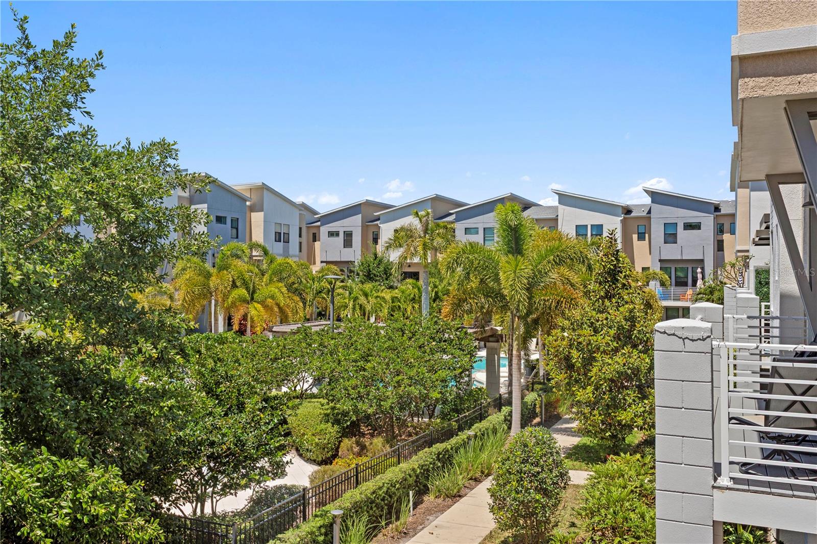 UPTOWN KENWOOD - Residential