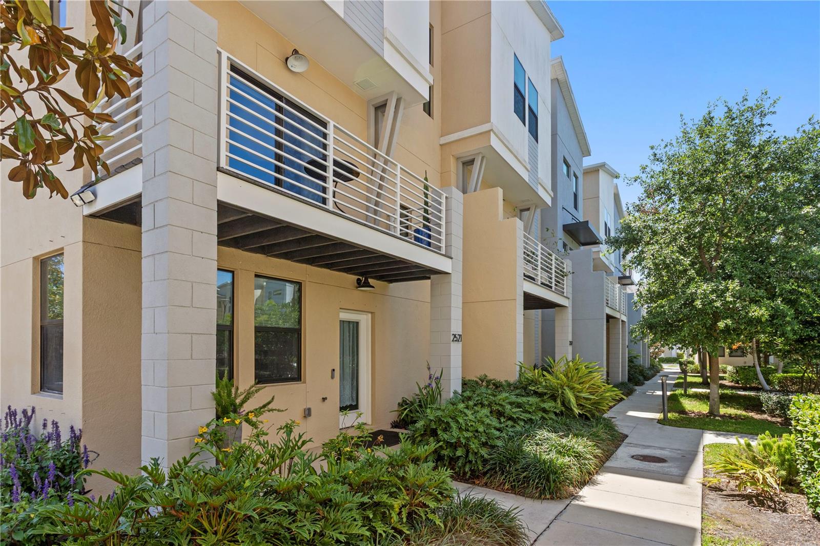 UPTOWN KENWOOD - Residential