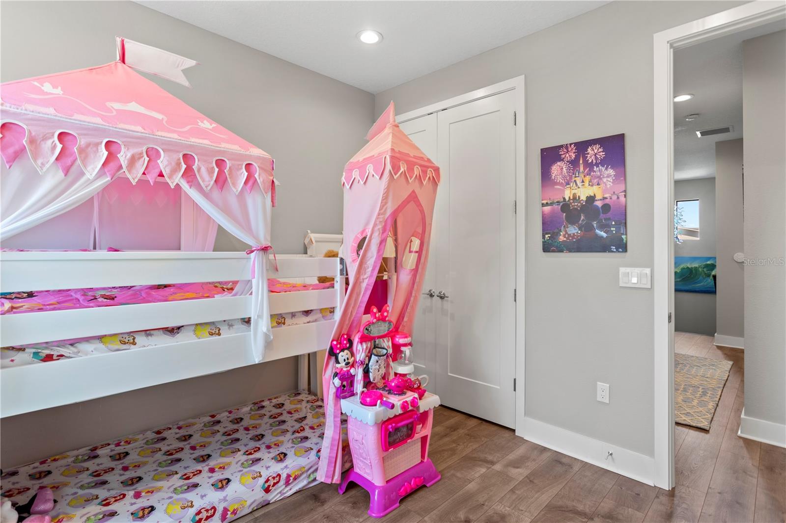 UPTOWN KENWOOD - Residential