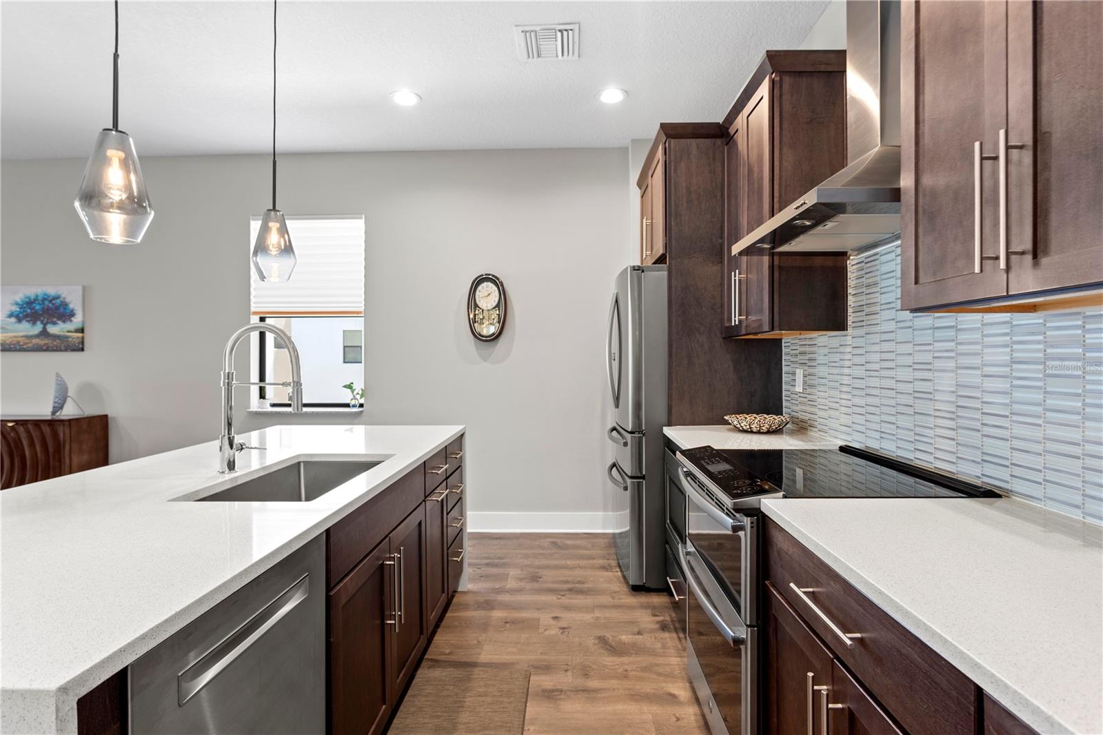 UPTOWN KENWOOD - Residential