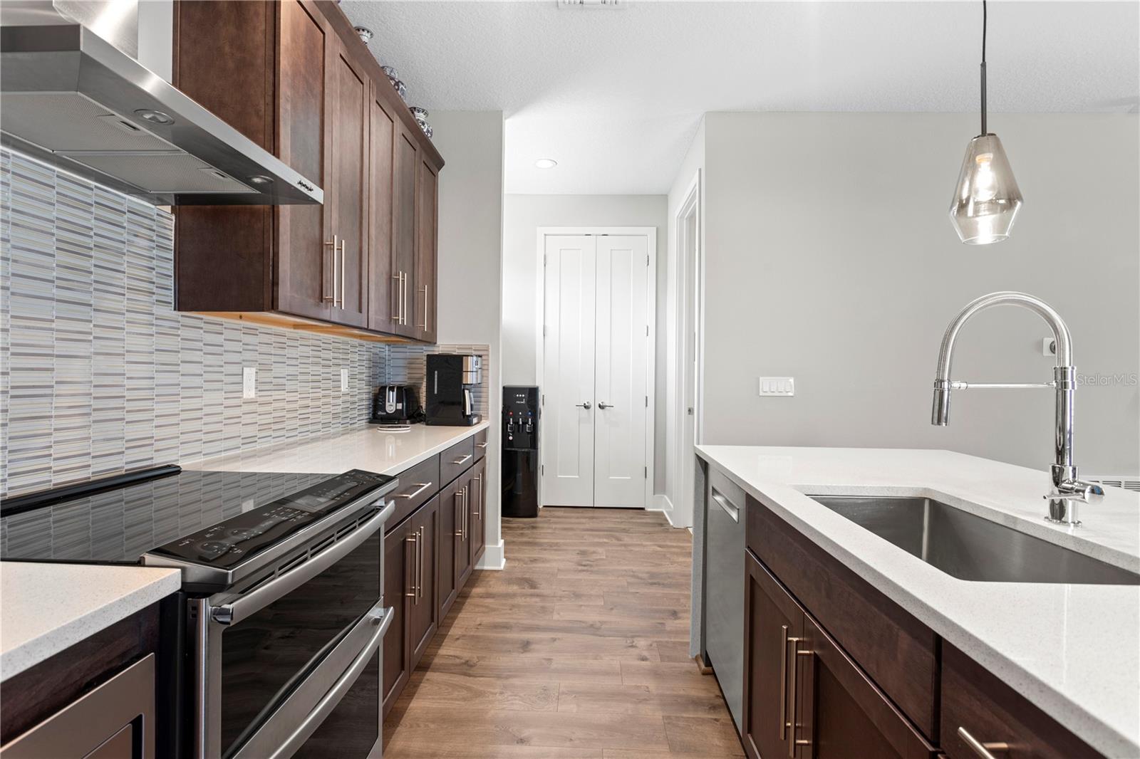 UPTOWN KENWOOD - Residential