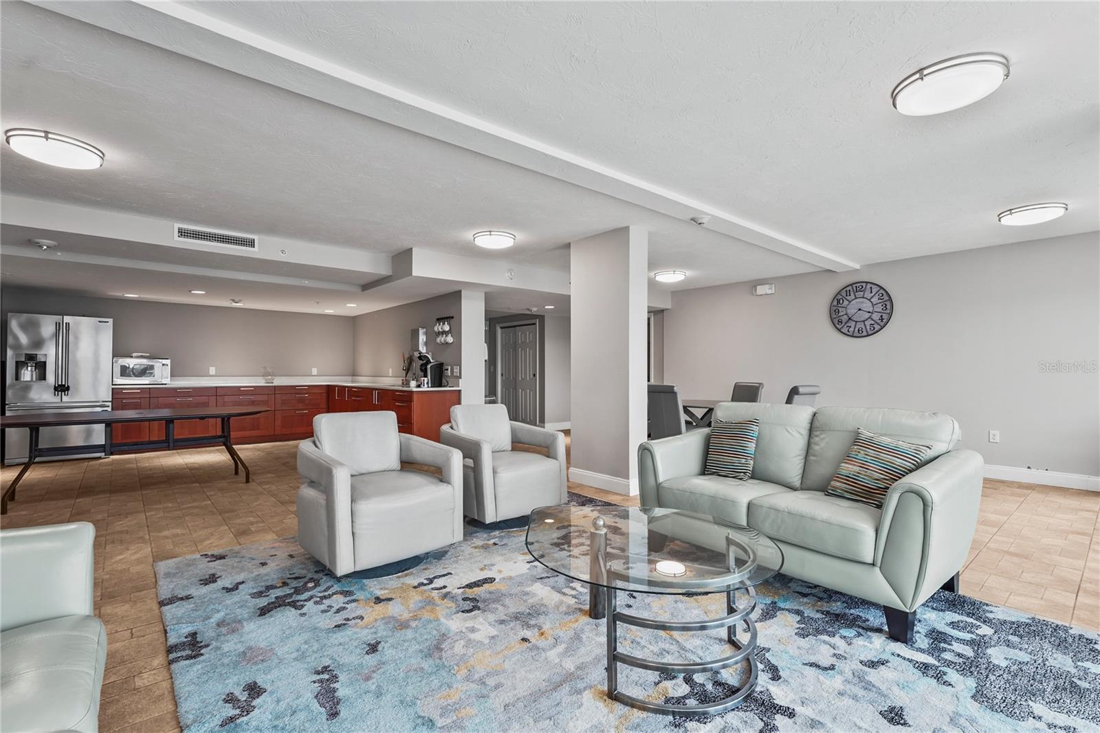 DOLPHIN TOWER - Residential