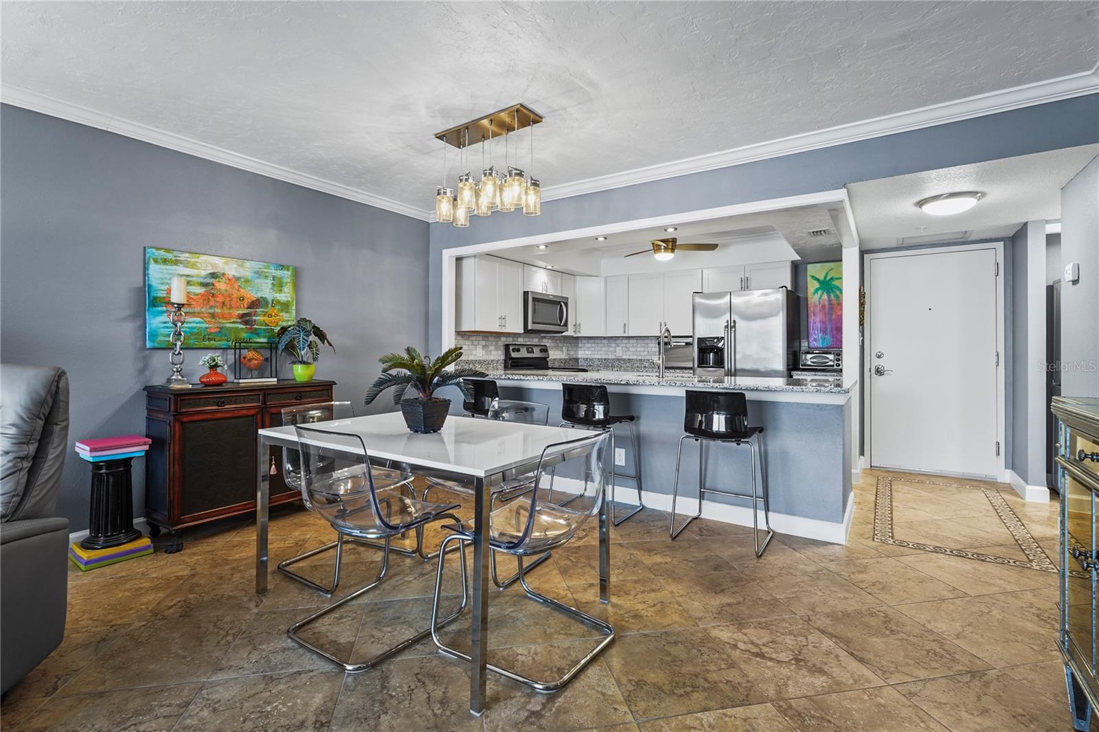 DOLPHIN TOWER - Residential