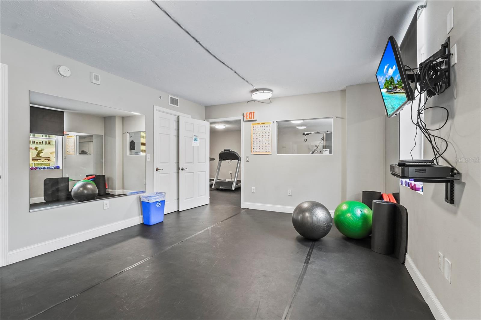 DOLPHIN TOWER - Residential