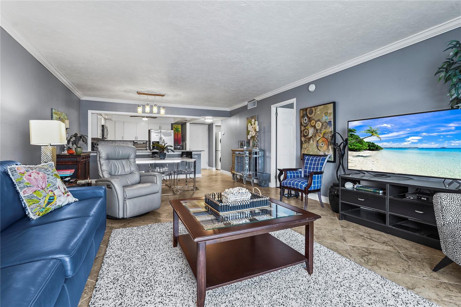 DOLPHIN TOWER - Residential