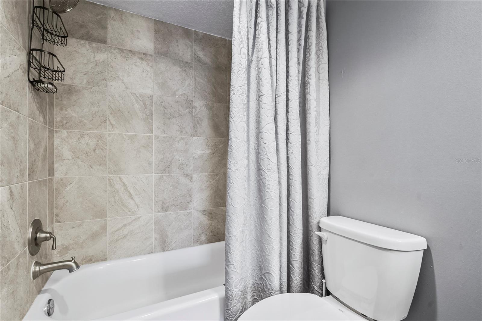 DOLPHIN TOWER - Residential