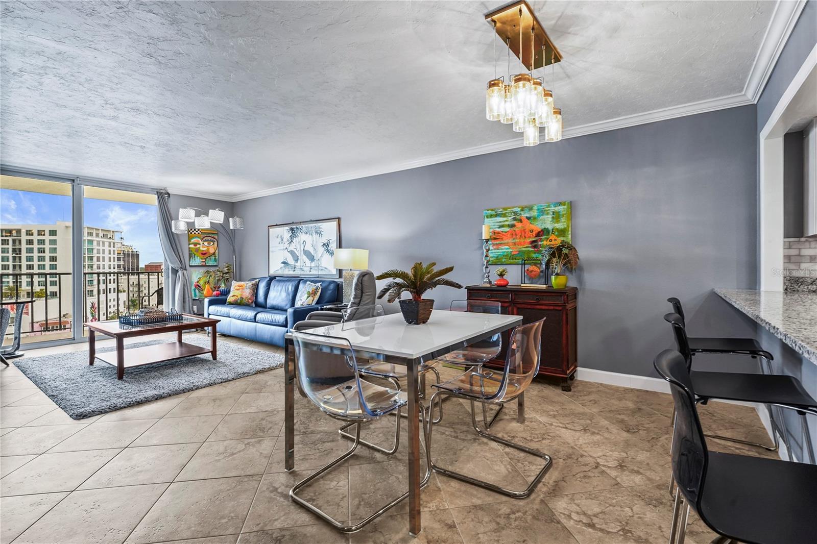 DOLPHIN TOWER - Residential