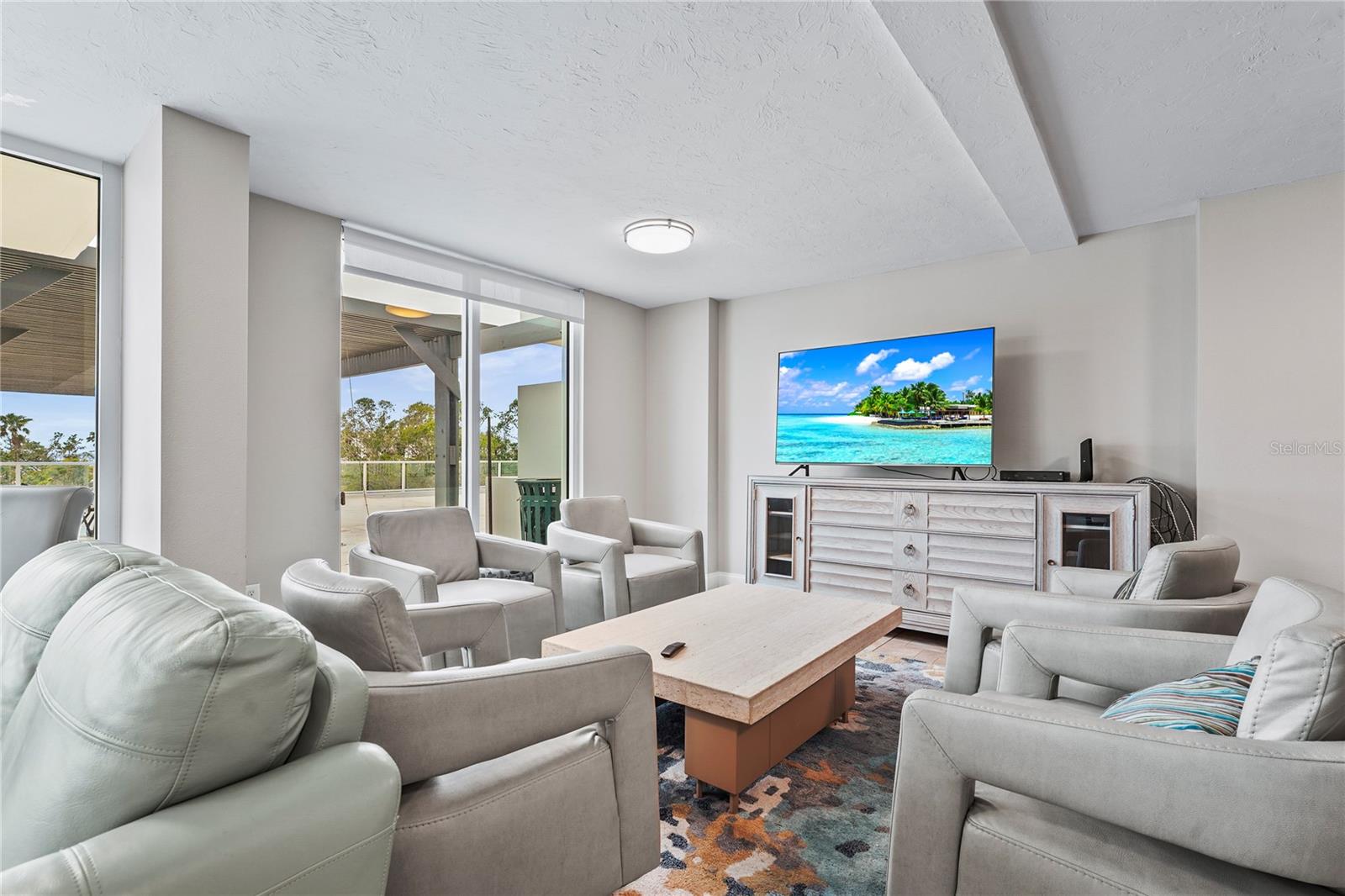 DOLPHIN TOWER - Residential