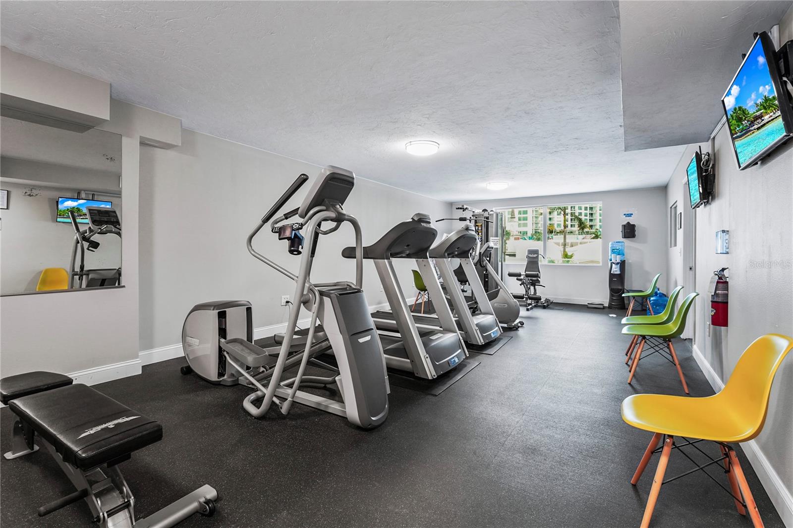 DOLPHIN TOWER - Residential