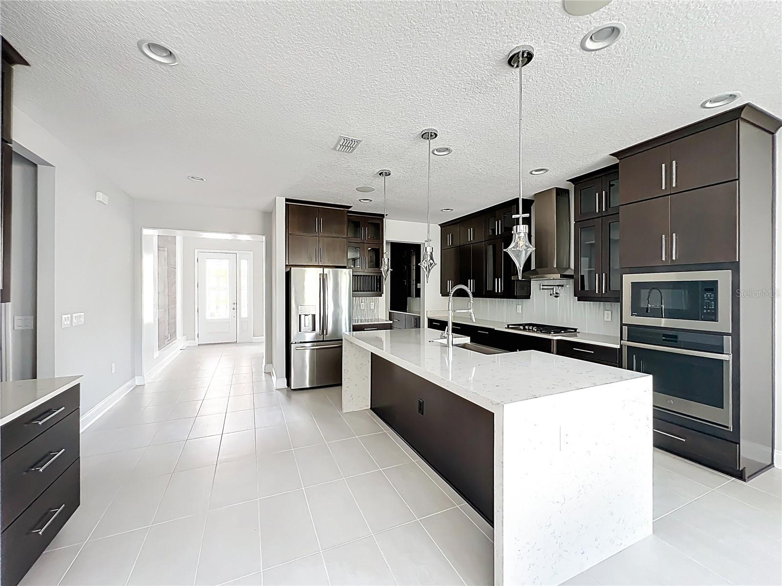 ENCORE/OVATION PH 1 - Residential Lease