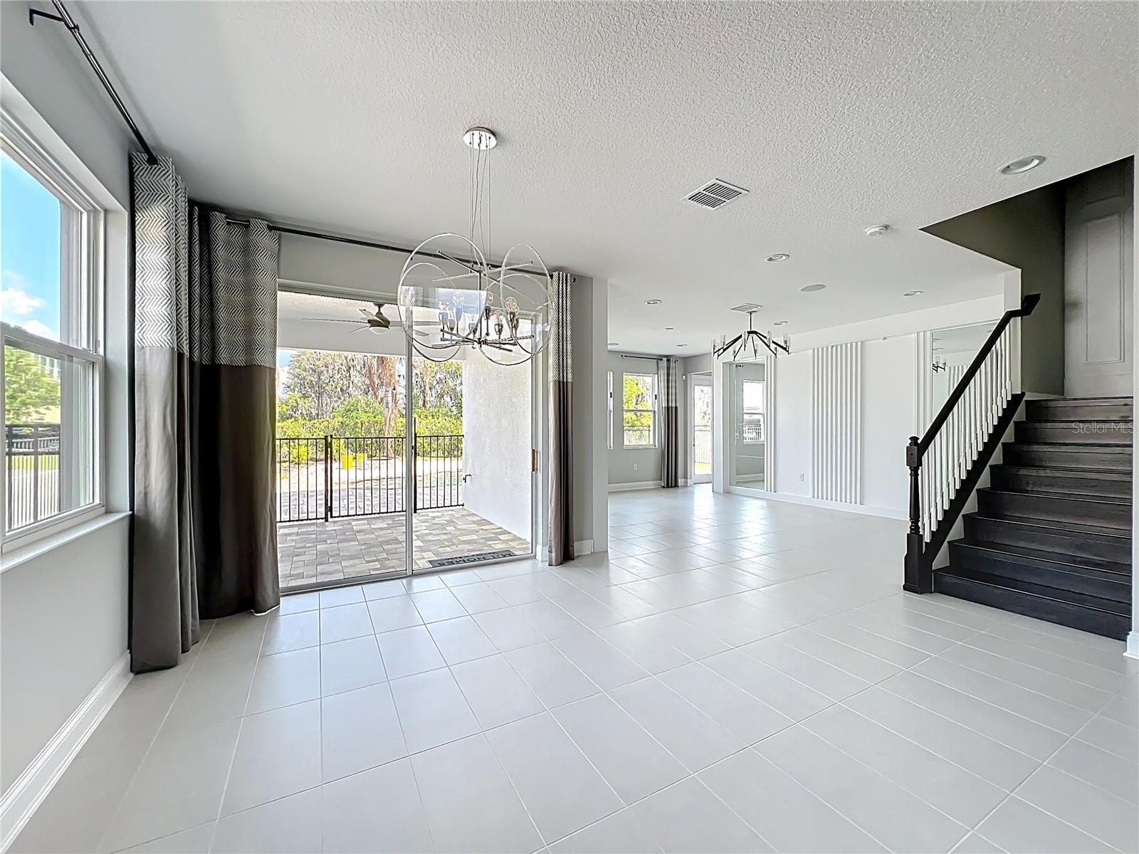 ENCORE/OVATION PH 1 - Residential Lease