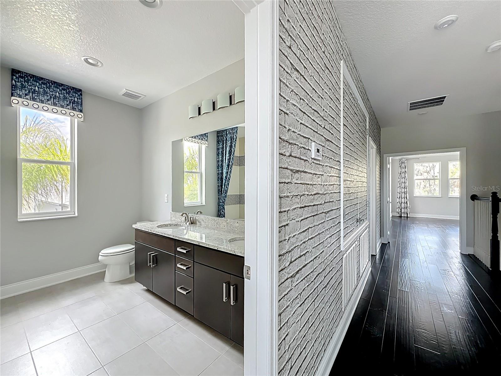 ENCORE/OVATION PH 1 - Residential Lease