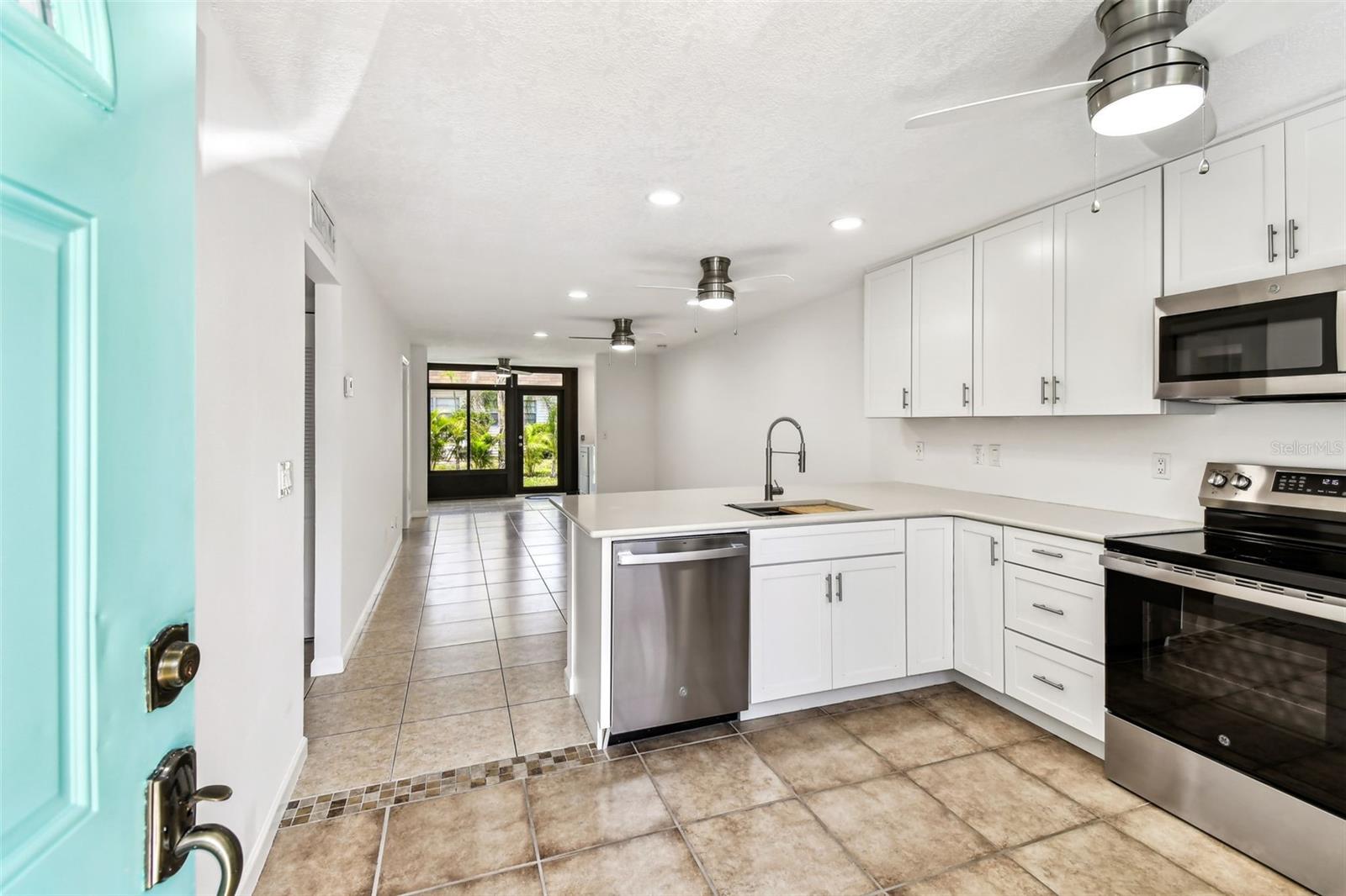 9142 OAKWOOD LANE