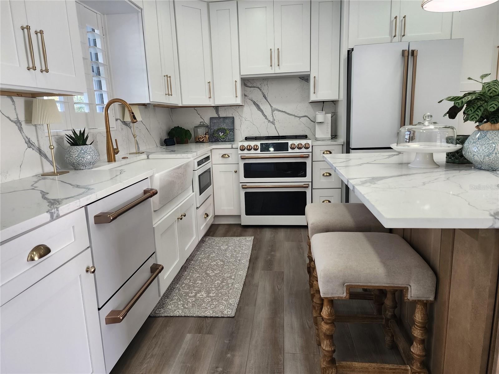 CAPRI ISLE SUB - Residential