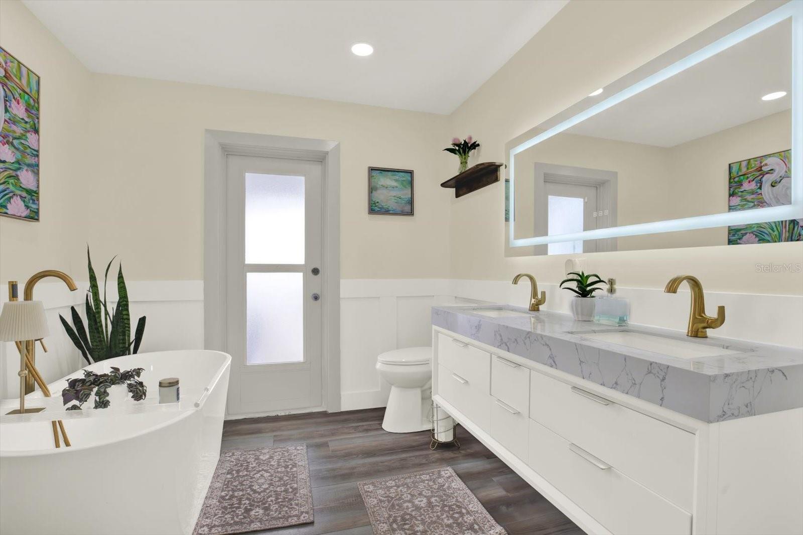 CAPRI ISLE SUB - Residential