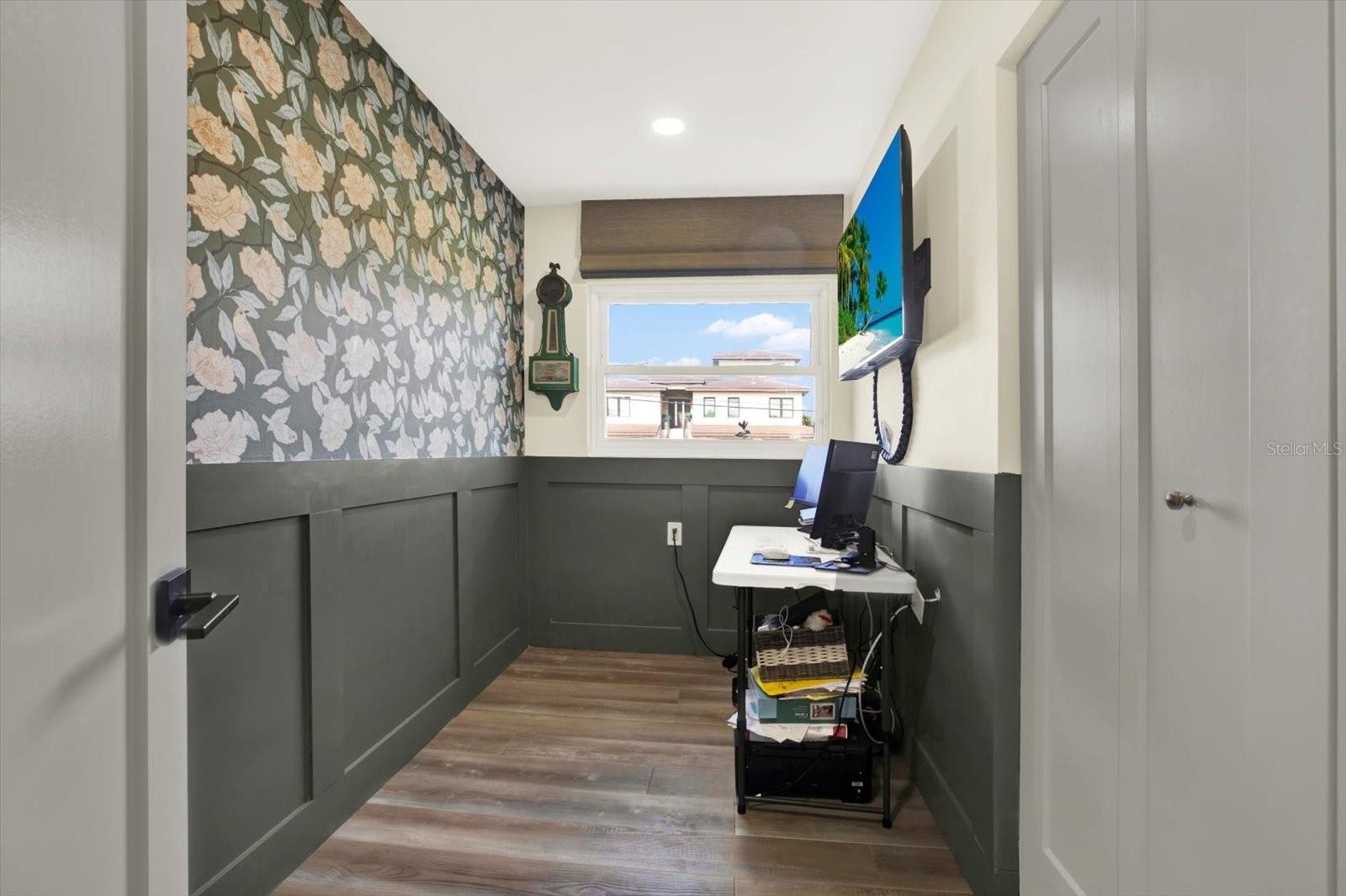 CAPRI ISLE SUB - Residential