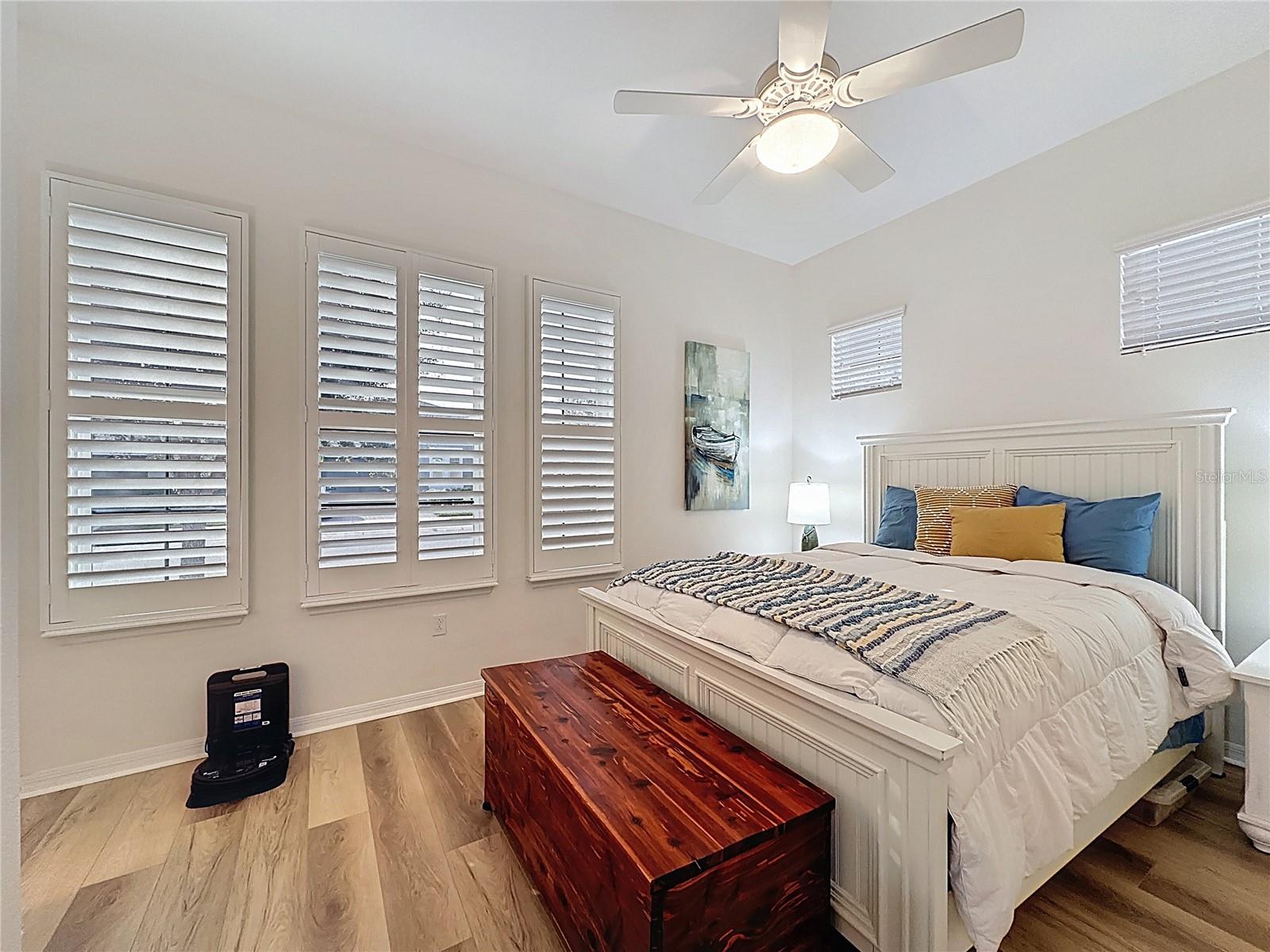 CASCADES OF GROVELAND (TRILOGY) - Residential