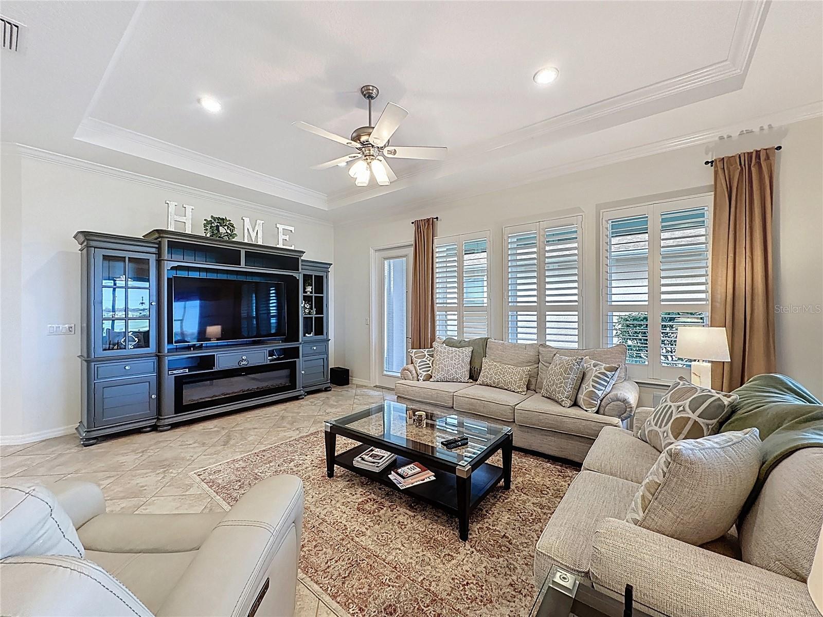 CASCADES OF GROVELAND (TRILOGY) - Residential