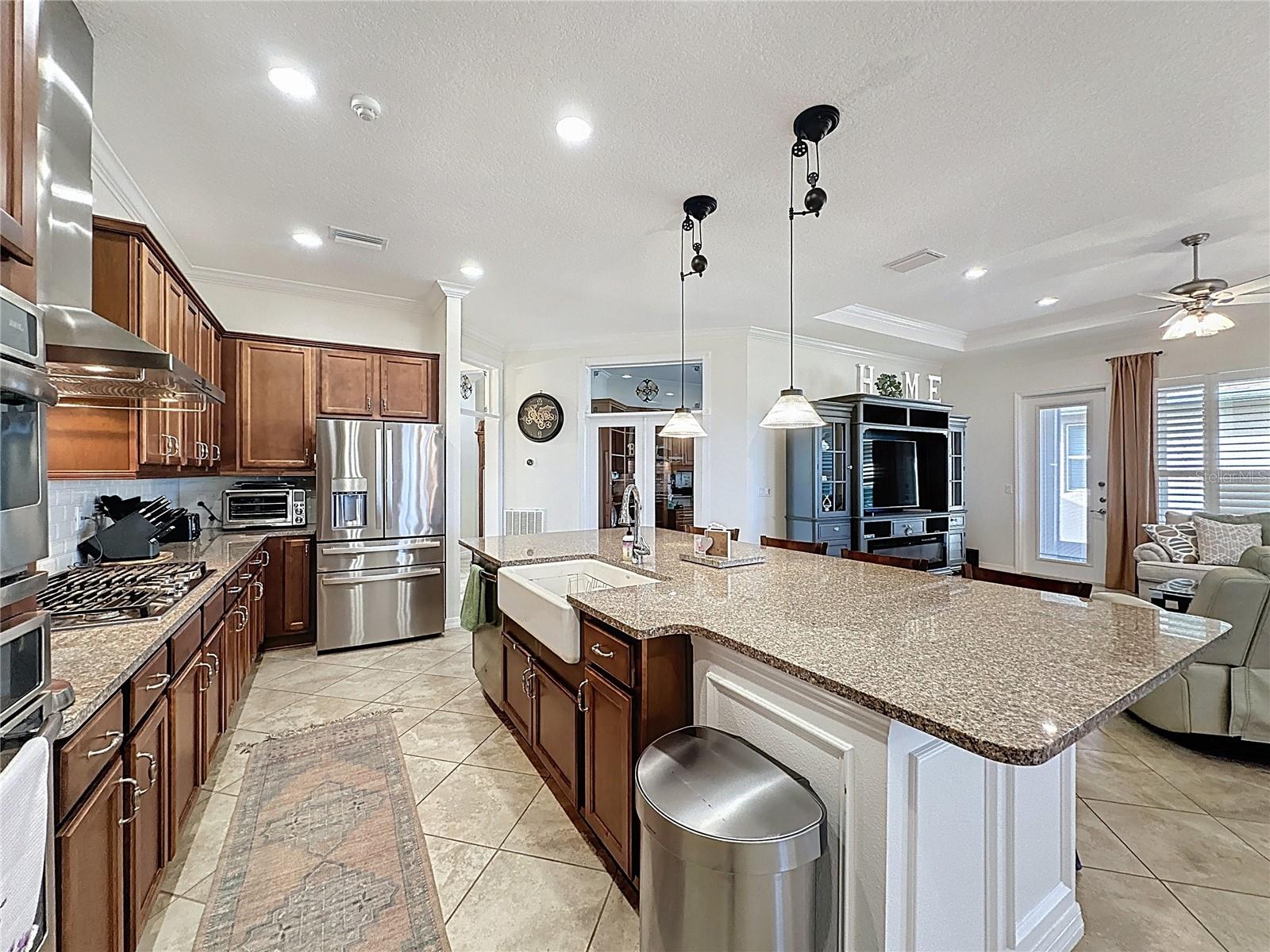 CASCADES OF GROVELAND (TRILOGY) - Residential