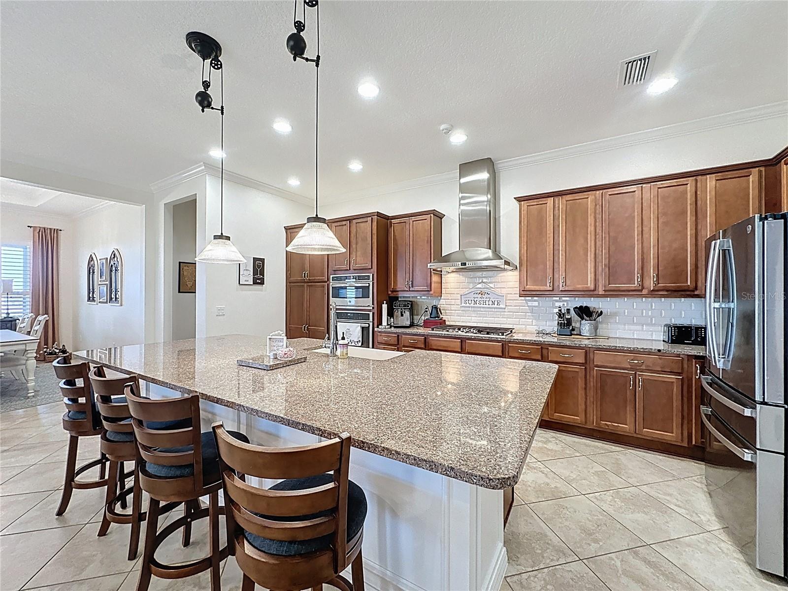 CASCADES OF GROVELAND (TRILOGY) - Residential