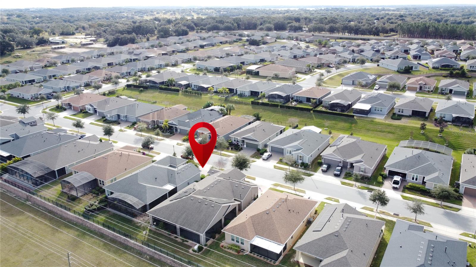 CASCADES OF GROVELAND (TRILOGY) - Residential