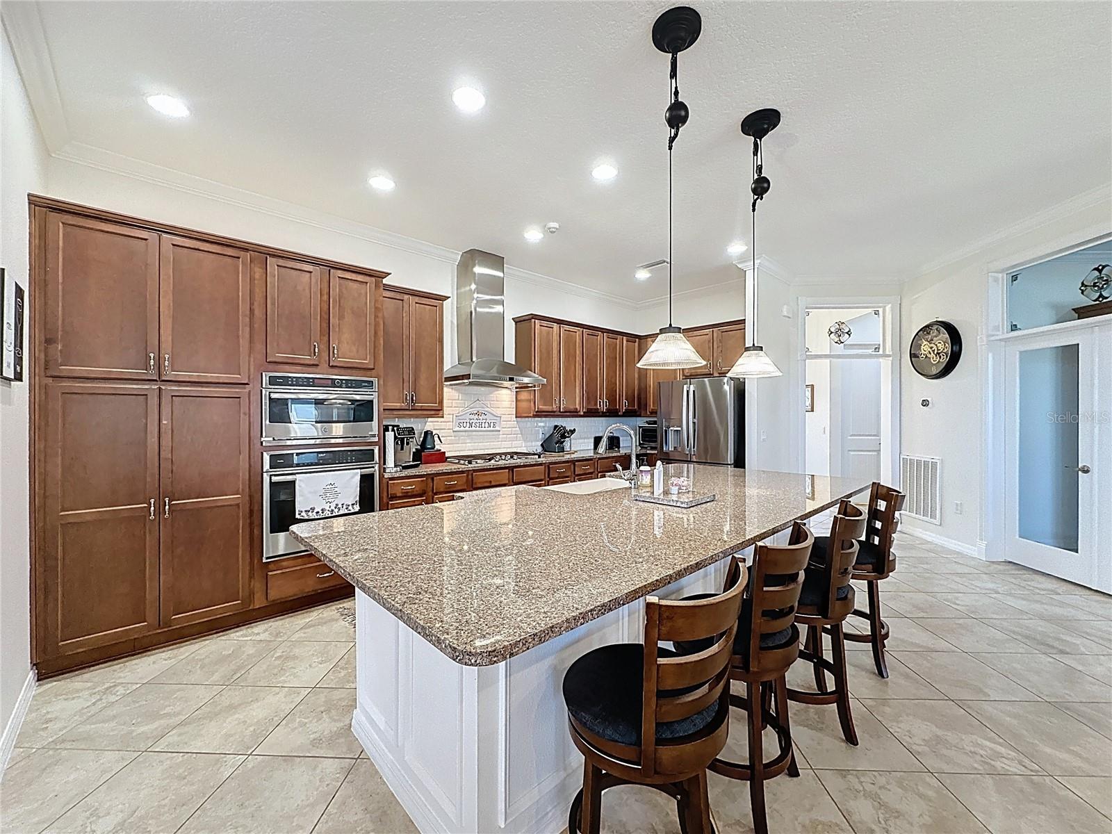 CASCADES OF GROVELAND (TRILOGY) - Residential