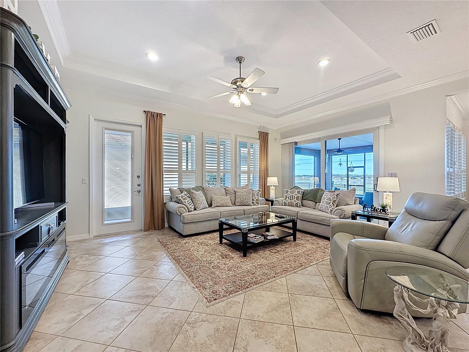 CASCADES OF GROVELAND (TRILOGY) - Residential