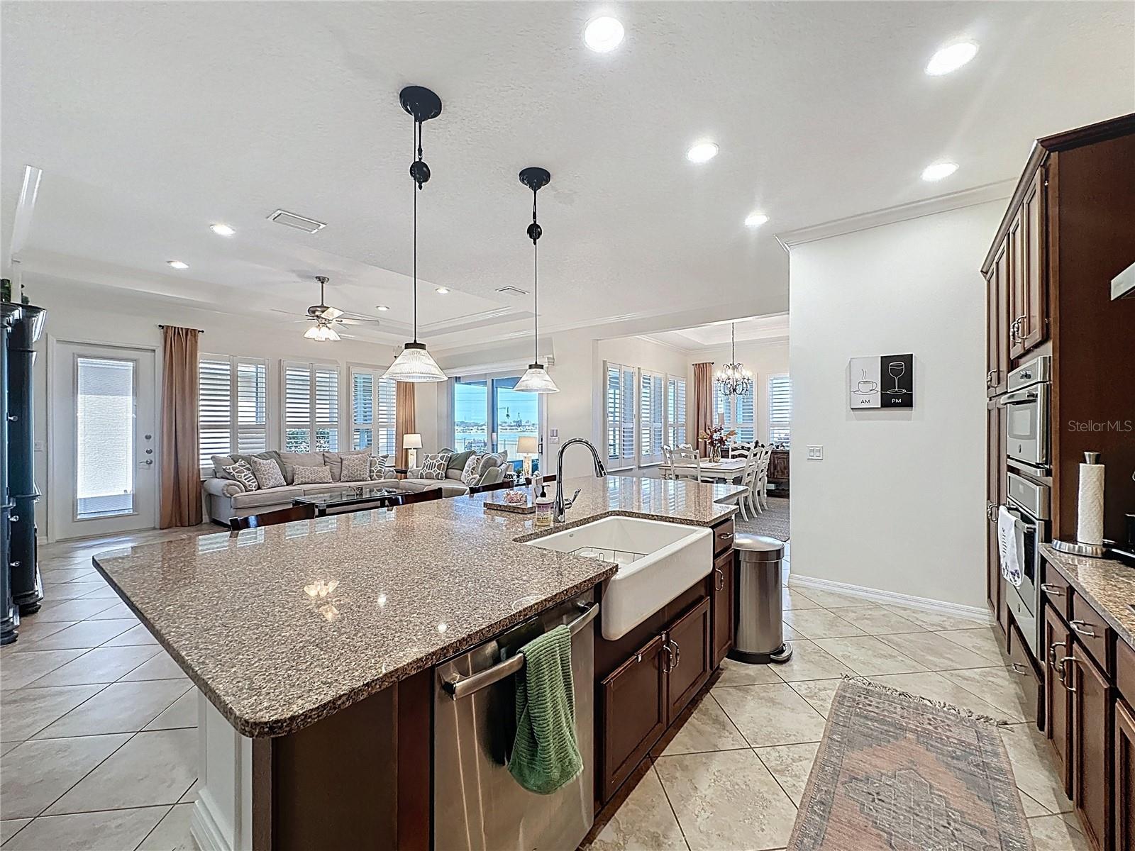 CASCADES OF GROVELAND (TRILOGY) - Residential