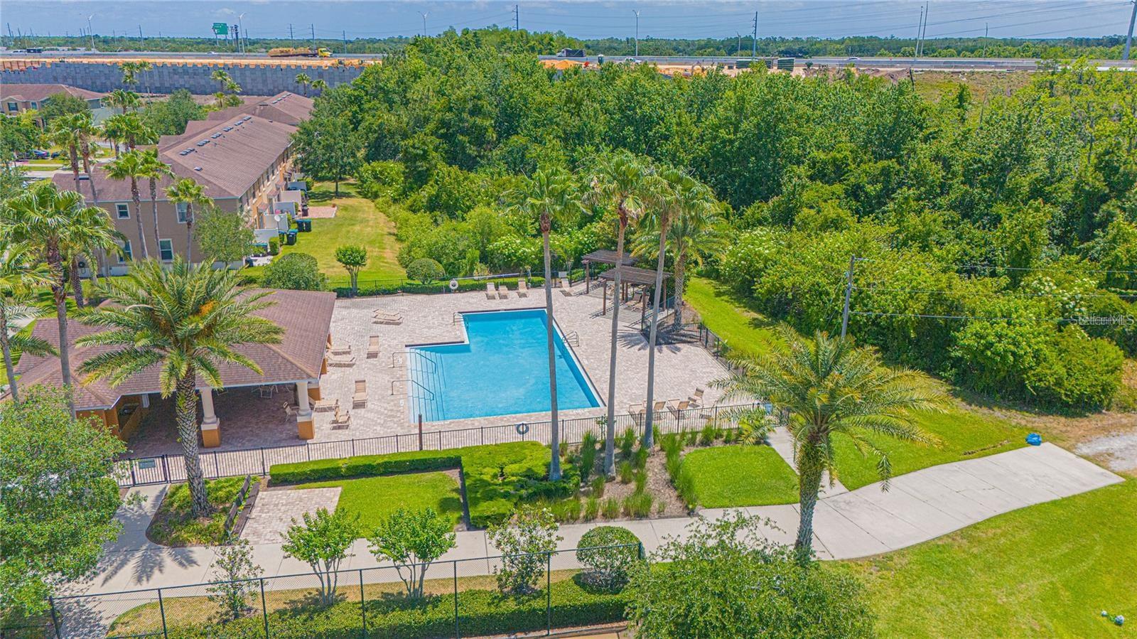 SAVANNAH LNDGS - Residential