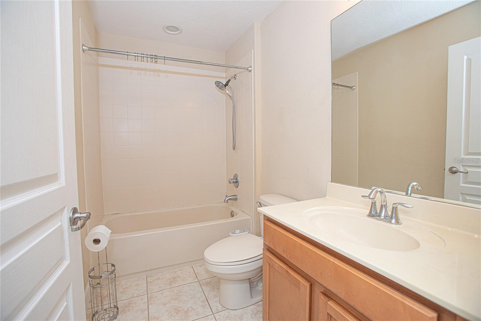 SAVANNAH LNDGS - Residential