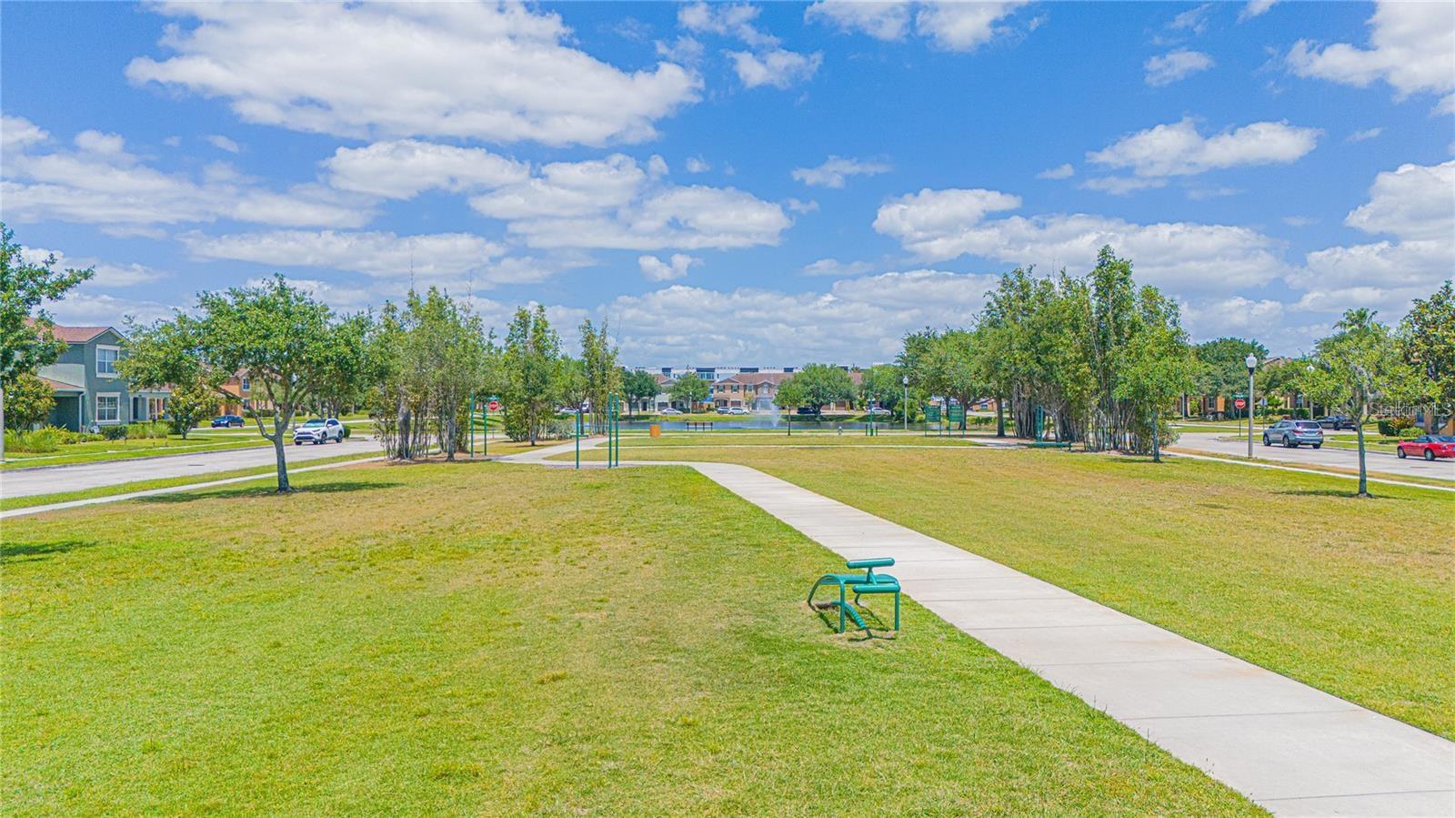 SAVANNAH LNDGS - Residential