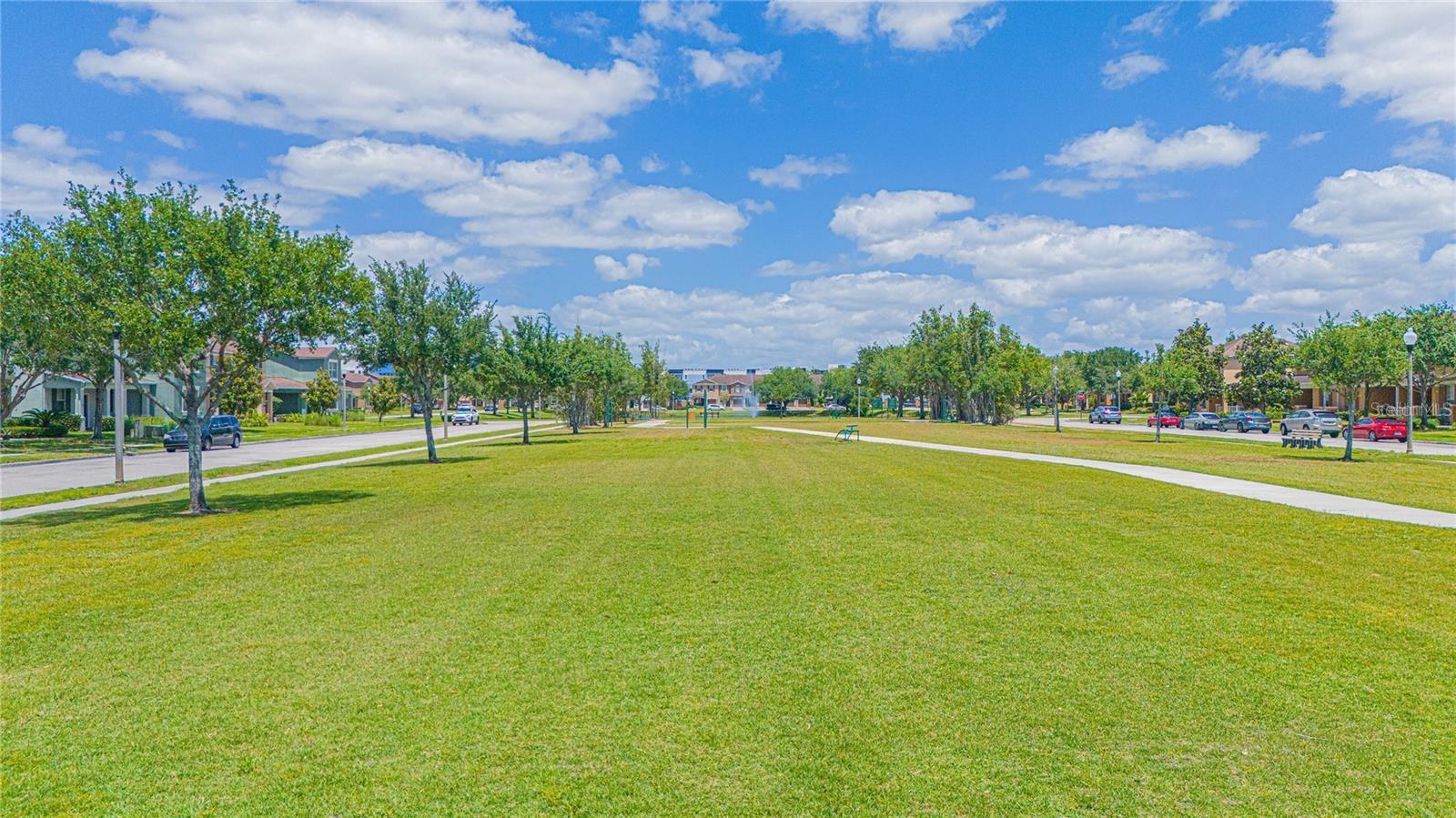 SAVANNAH LNDGS - Residential