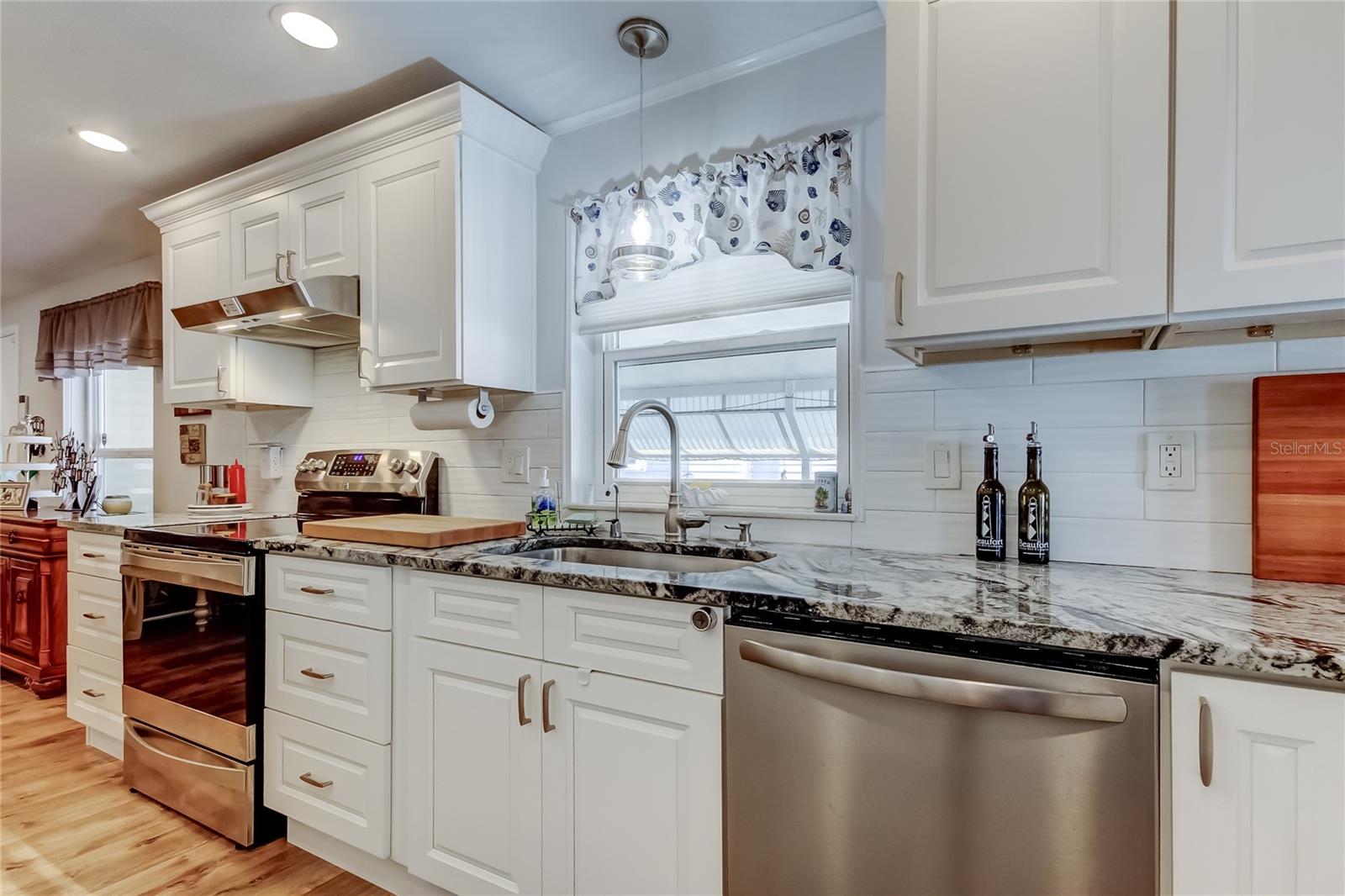 PALM HILL MOBILE HOME PARK UNREC - Residential