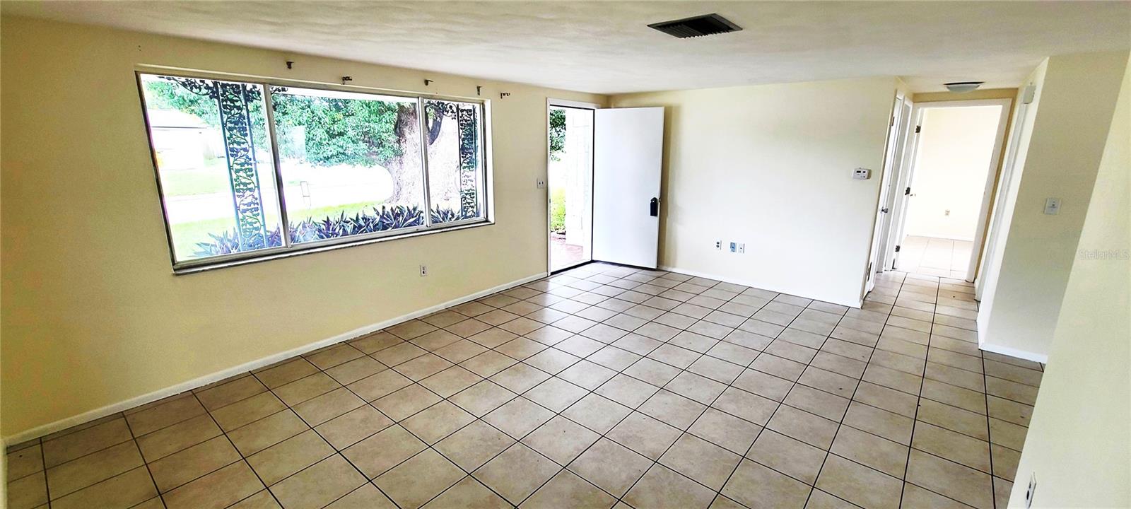 5706 MOCKINGBIRD DRIVE