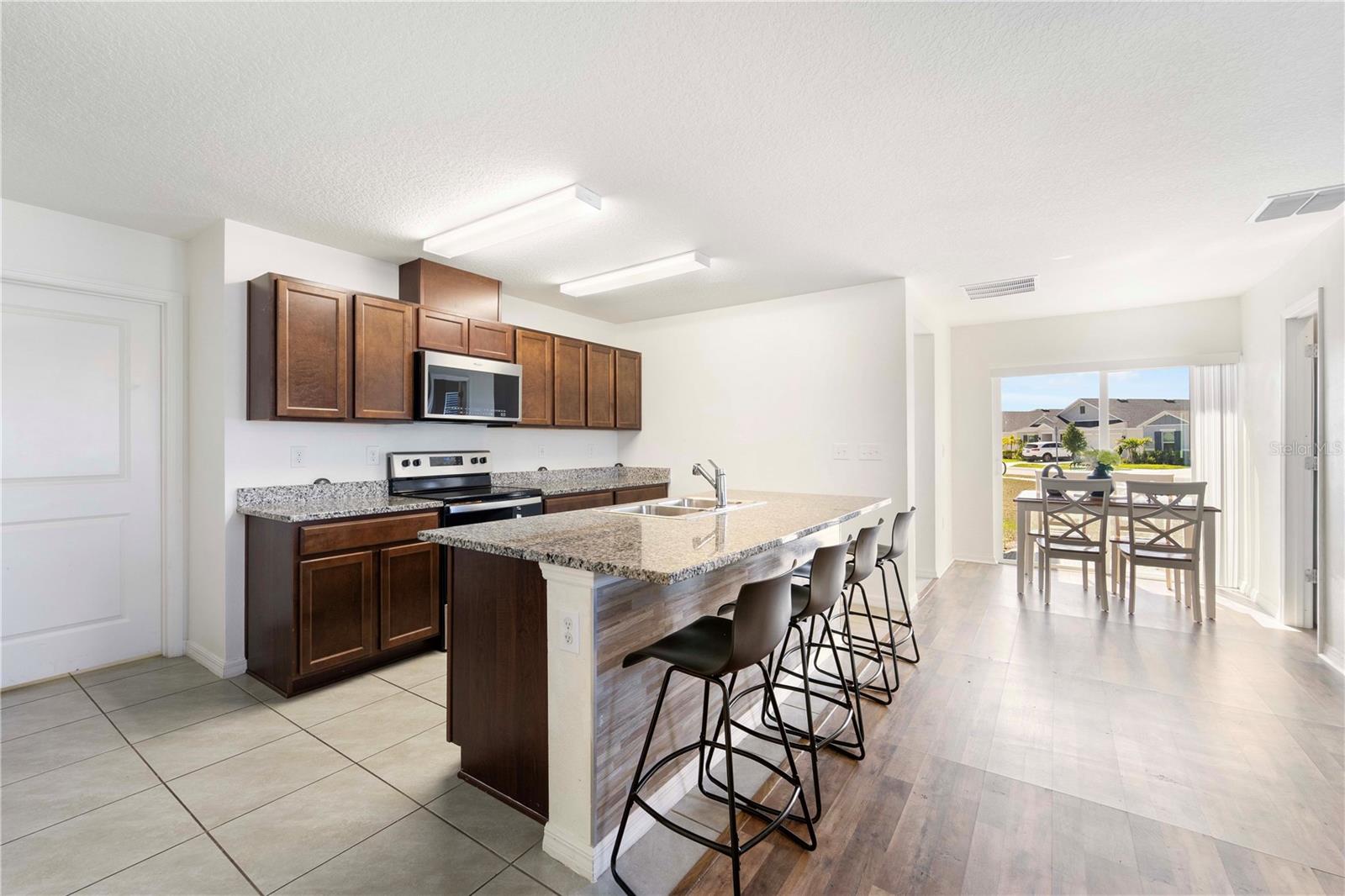 BELLAVIVA PH 1 - Residential