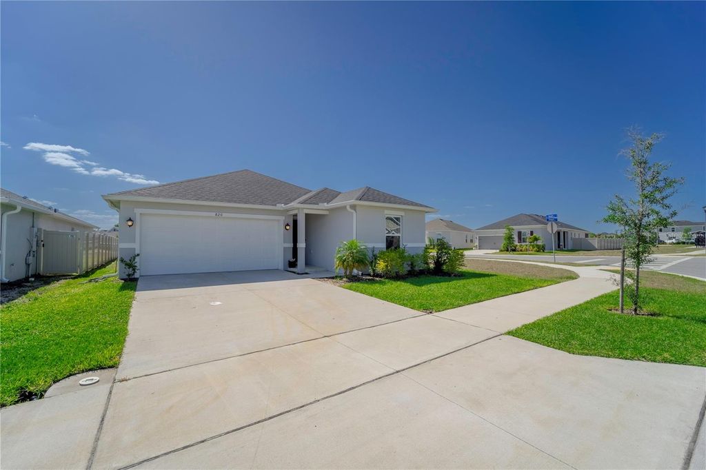Photo of 820 Overpool Avenue, Davenport, FL 33896 (MLS # O6394068)
