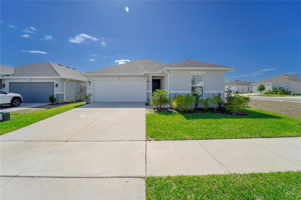 Photo of 820 Overpool Avenue, Davenport, FL 33896 (MLS # O6394068)