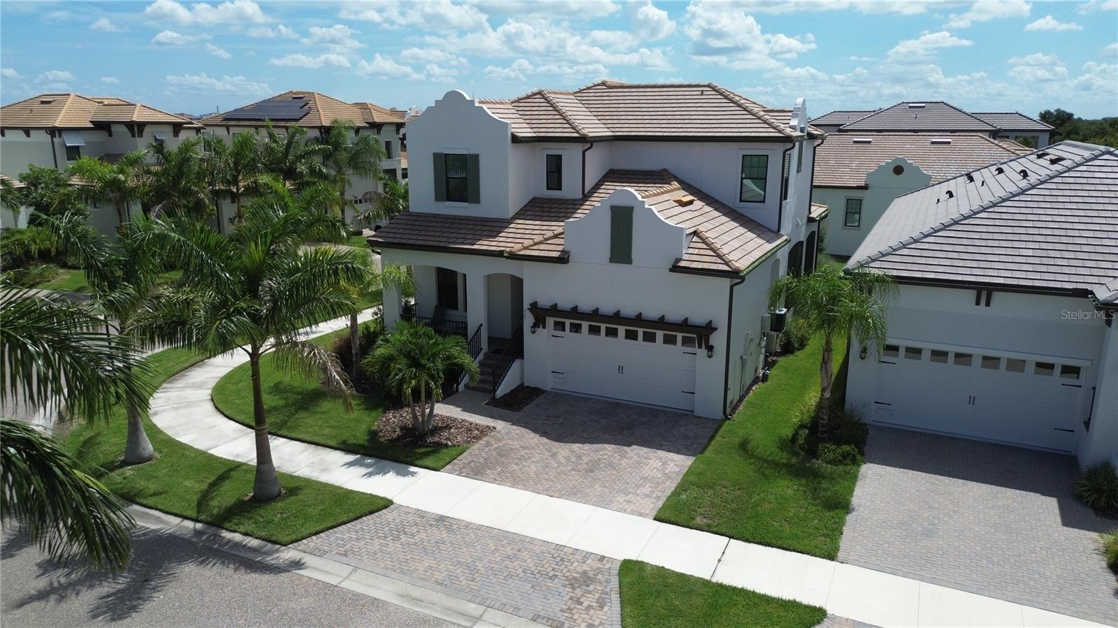 923 SEAGRAPE DRIVE
