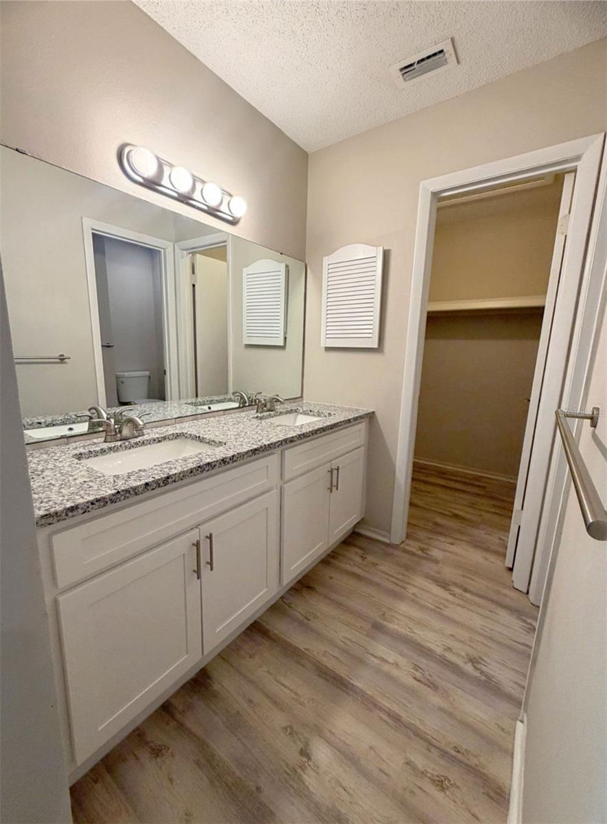 SUGAR MILL TWNHS CONDO - Residential