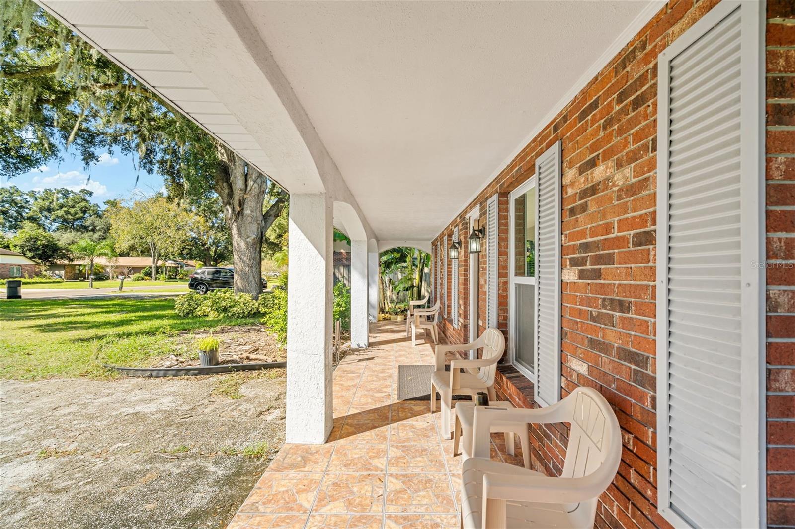 334 HOLLOWTREE DRIVE