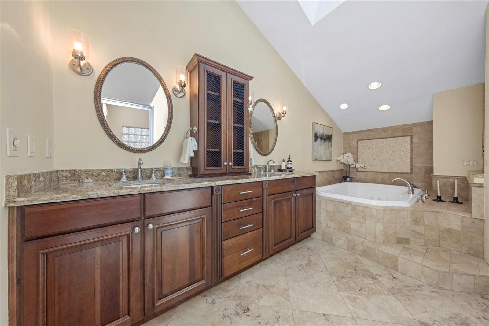 BAYPORT VILLAGE - Residential