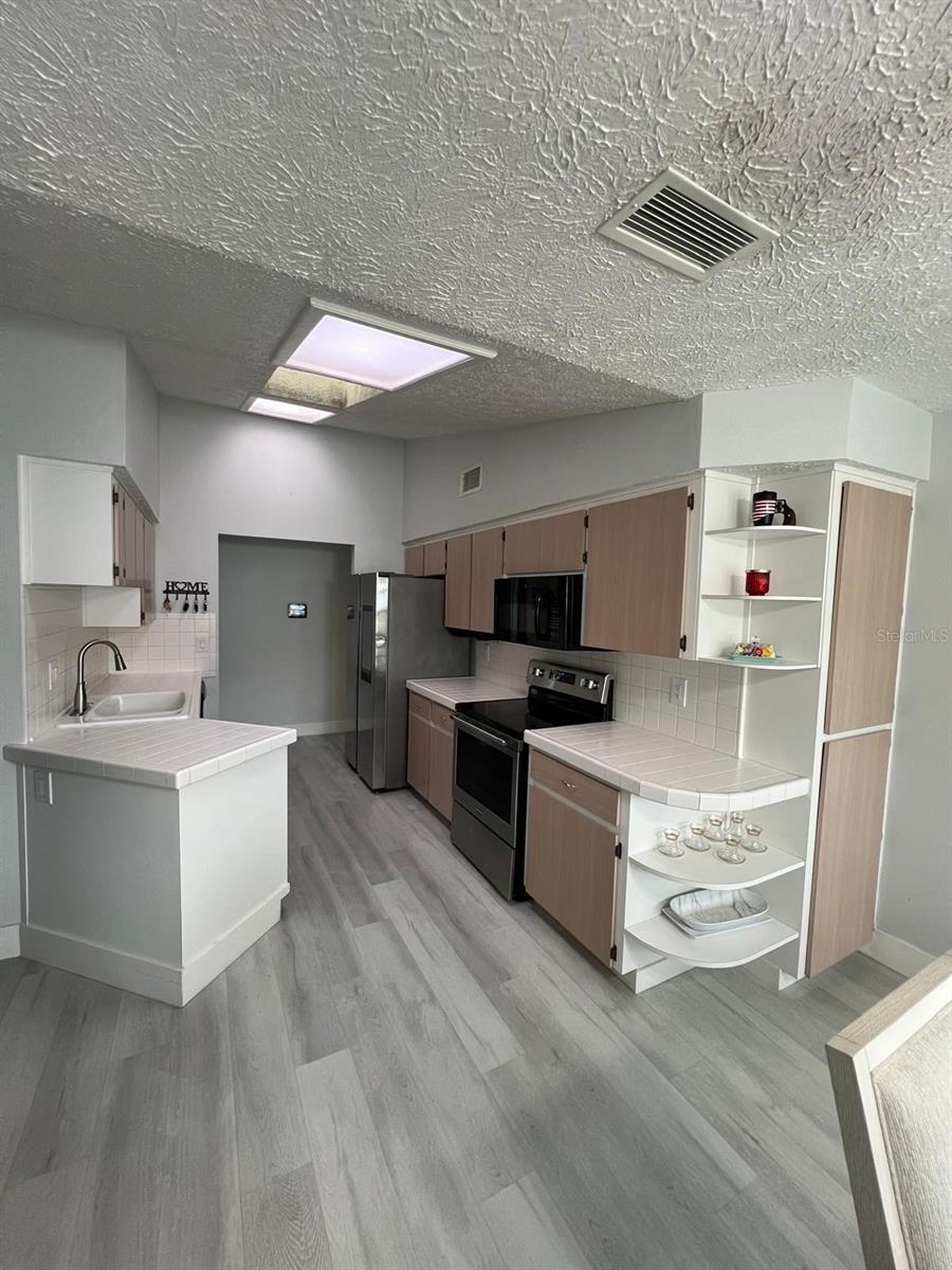 SPRING HILL - Residential