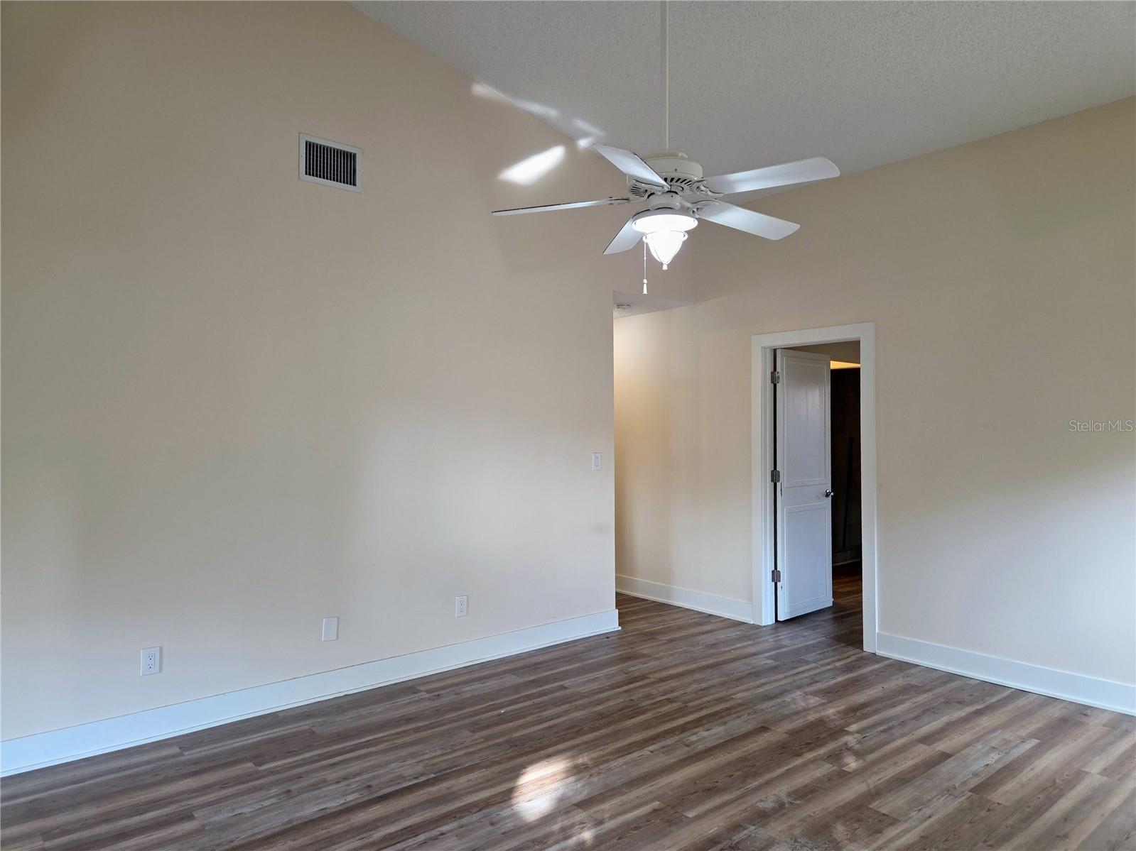 TALL PINES ESTATES PH IV - Residential Lease