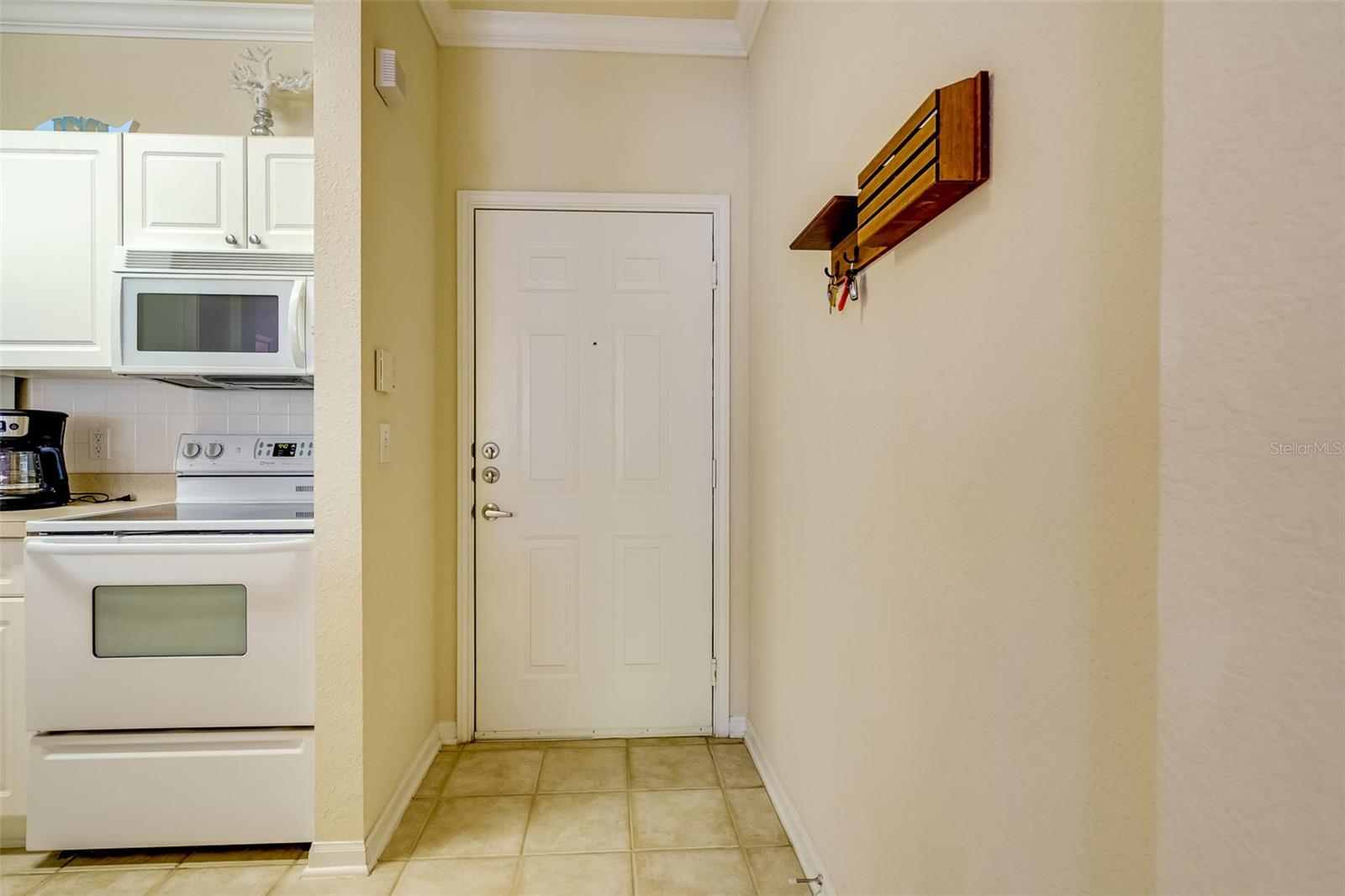 RESIDENCE AT RENAISSANCE - Residential Lease