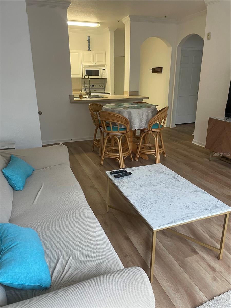 RESIDENCE AT RENAISSANCE - Residential Lease