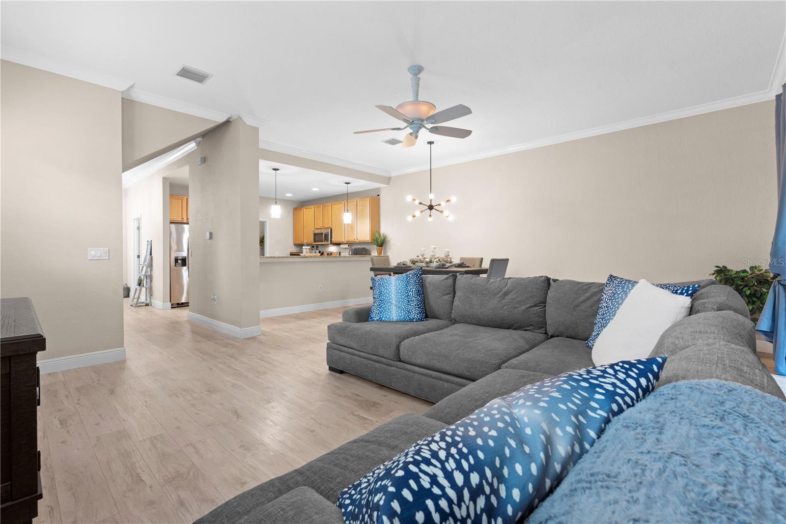 TOWNHOMES AT CYPRESS - Residential