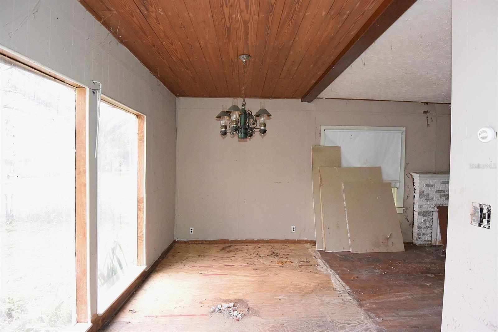 WEST SUWANEE HEIGHTS - Residential