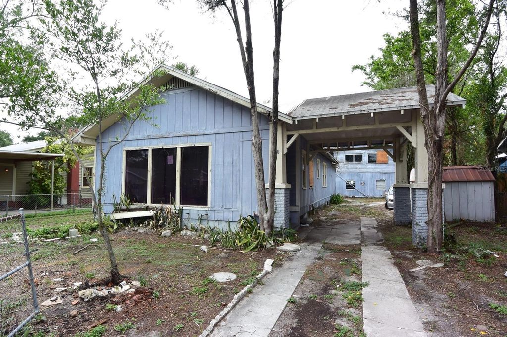 Photo of 111 W Powhatan Avenue, Tampa, FL 33604 (MLS # W7886272)
