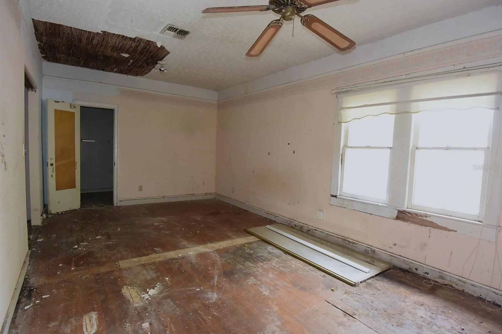 WEST SUWANEE HEIGHTS - Residential