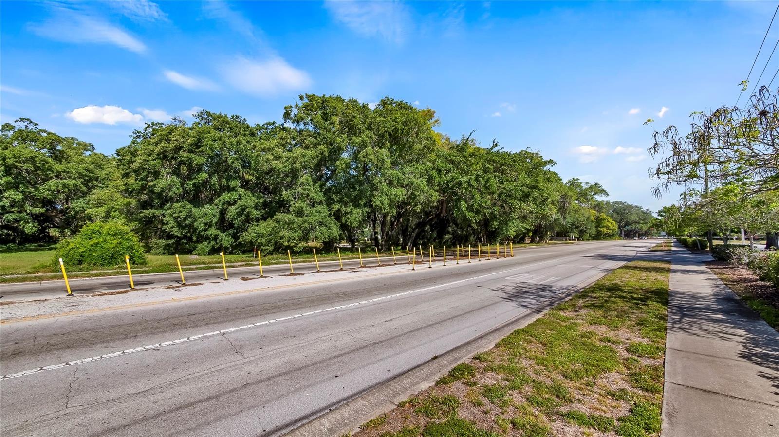 AMBASSADOR PARK - Land